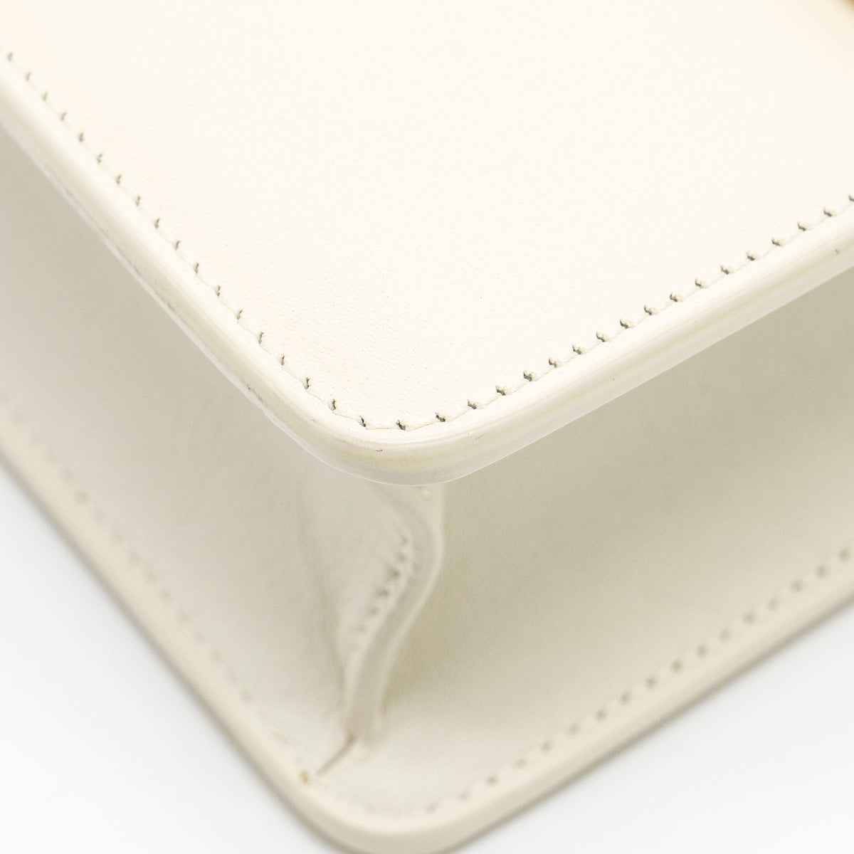 dior-30-montaigne-bag-calfskin-white-ghw