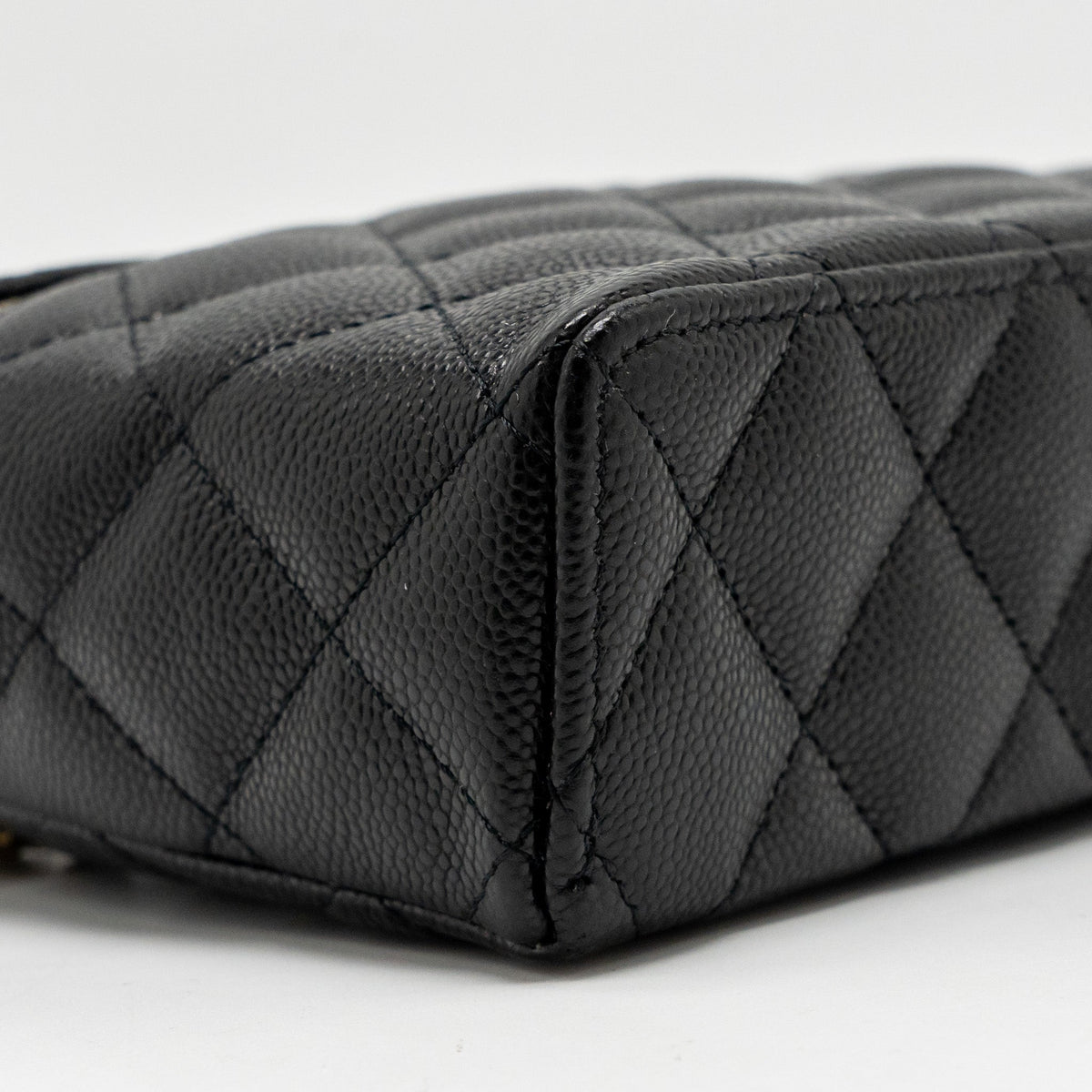 chanel-top-handle-black