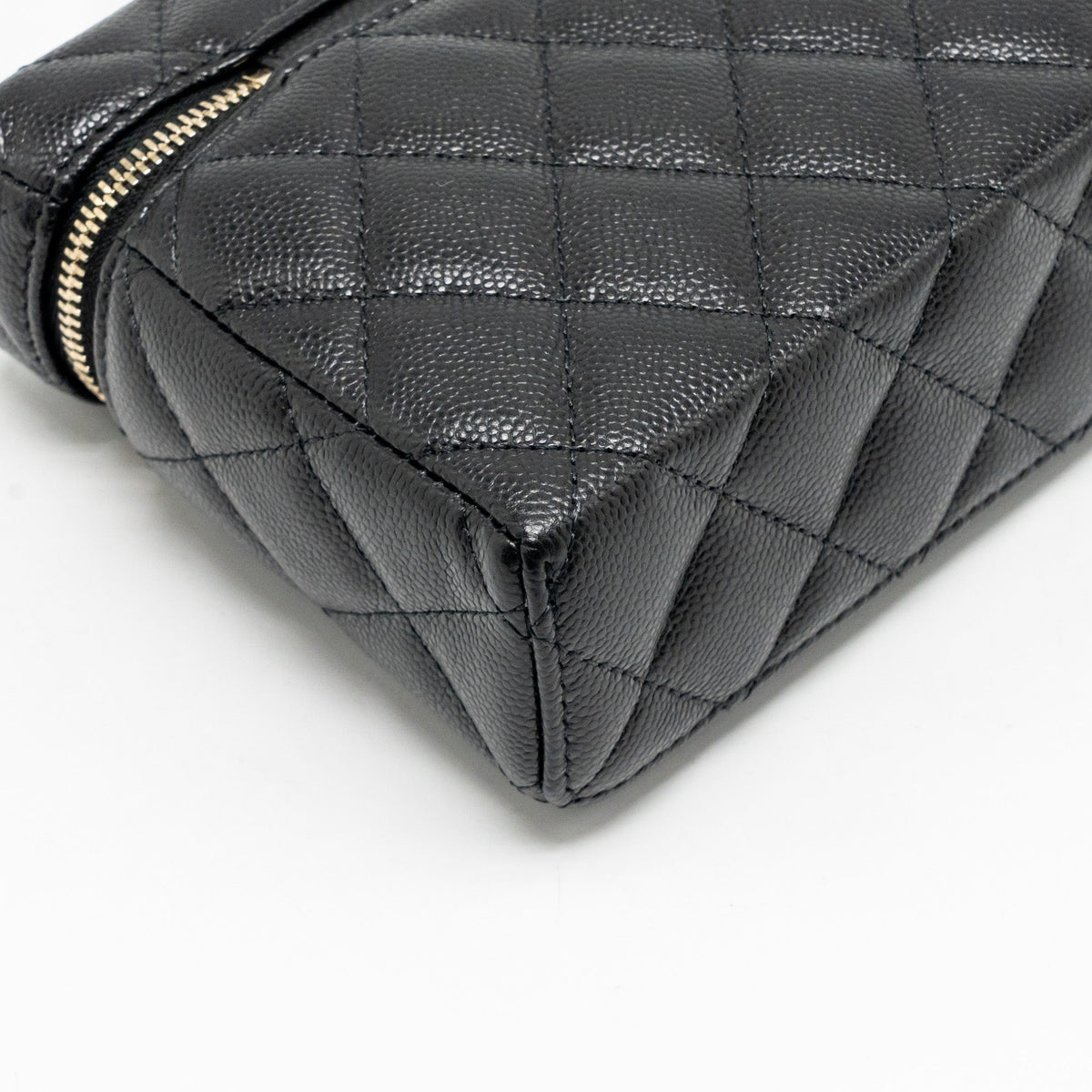 chanel-25p-cc-top-handle-vanity-with-chain-caviar-black-lghw-microchip