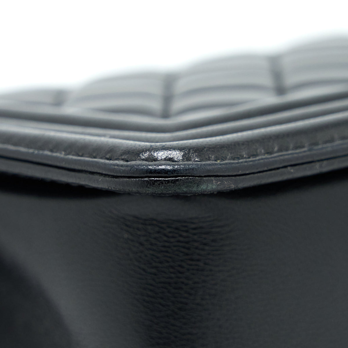 chanel-medium-boy-bag-lambskin-black-ruthenium-shw-1