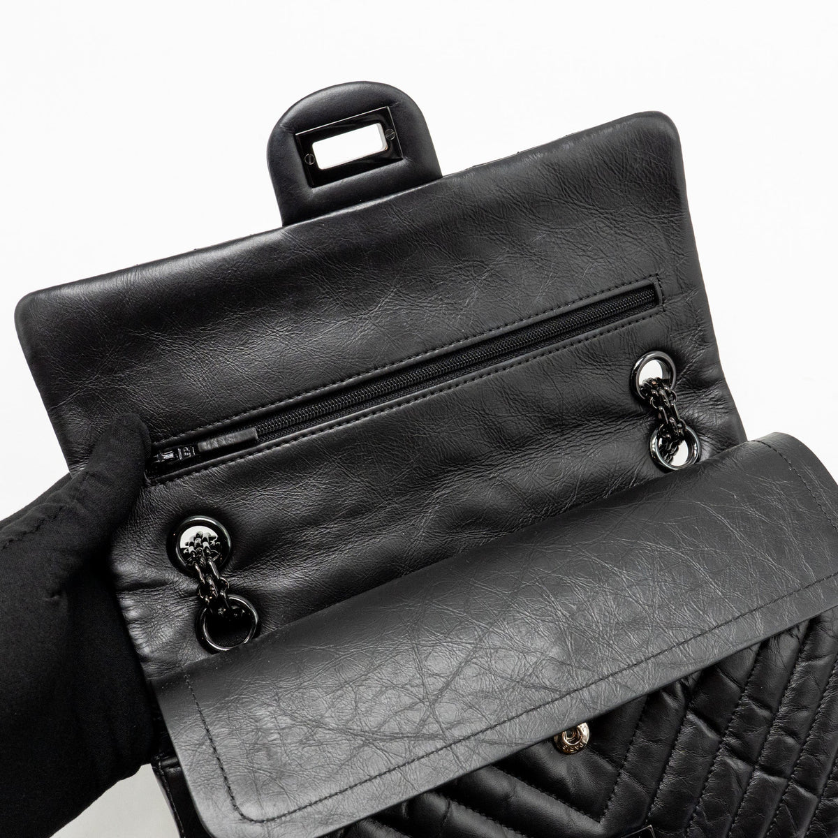 chanel-small-2-55-reissue-double-flap-bag-chevron-aged-calfskin-so-black