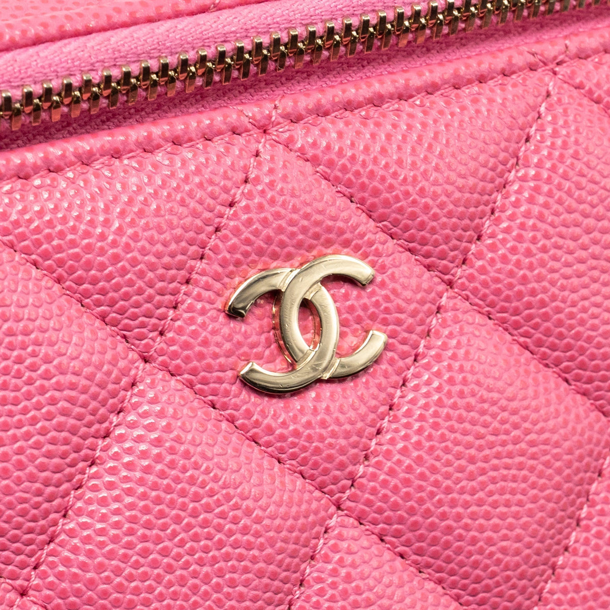 chanel-long-vanity-case-with-chain-caviar-hot-pink-lghw