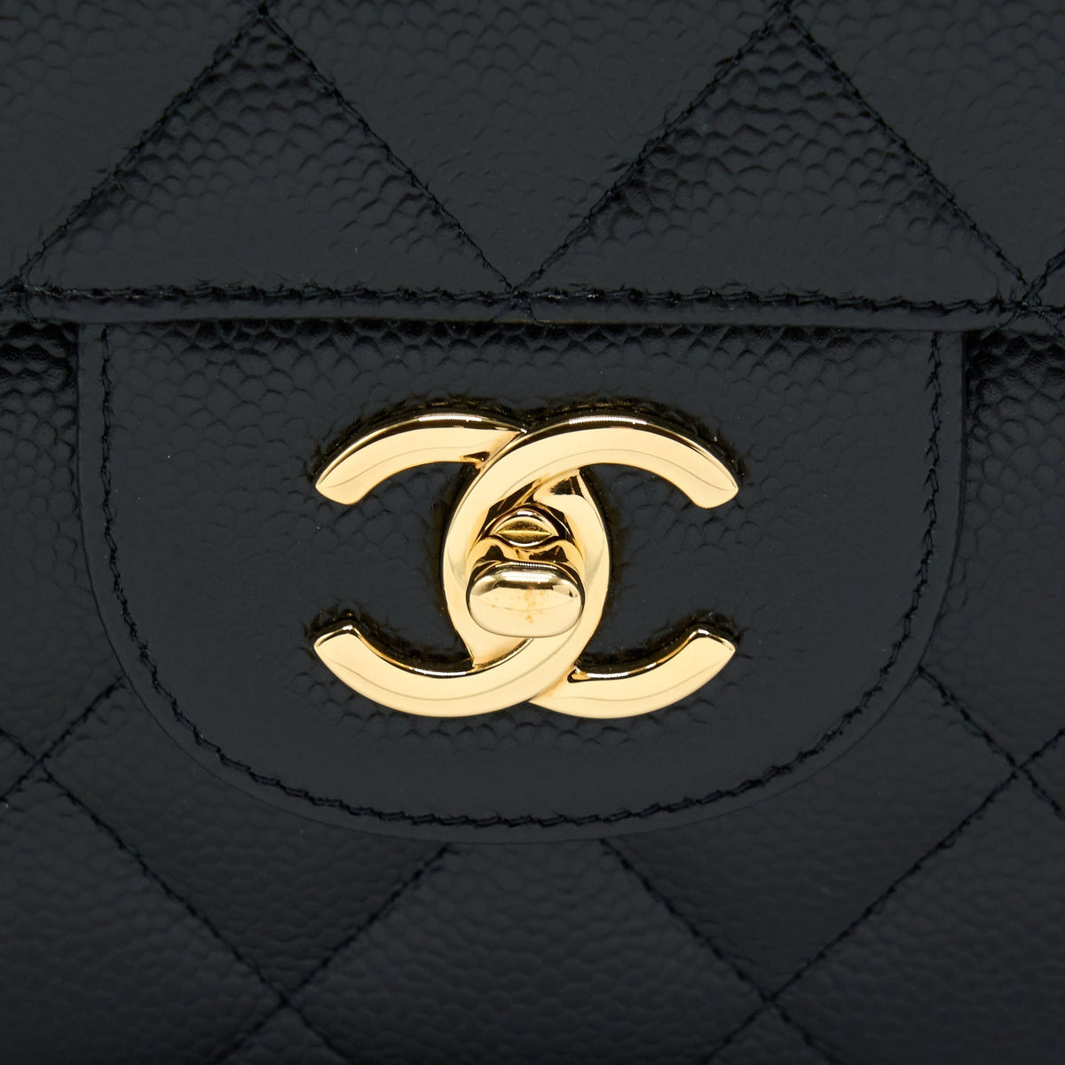 chanel-jumbo-classic-flap-bag-caviar-black-ghw