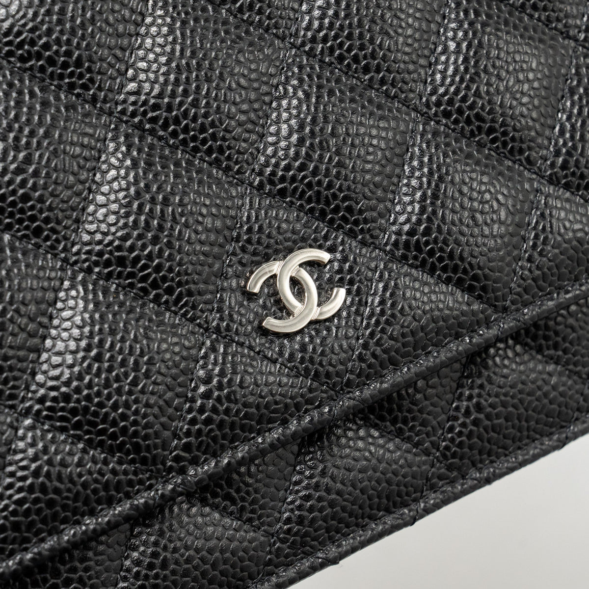 chanel-classic-wallet-on-chain-caviar-black-shw-microchip-9