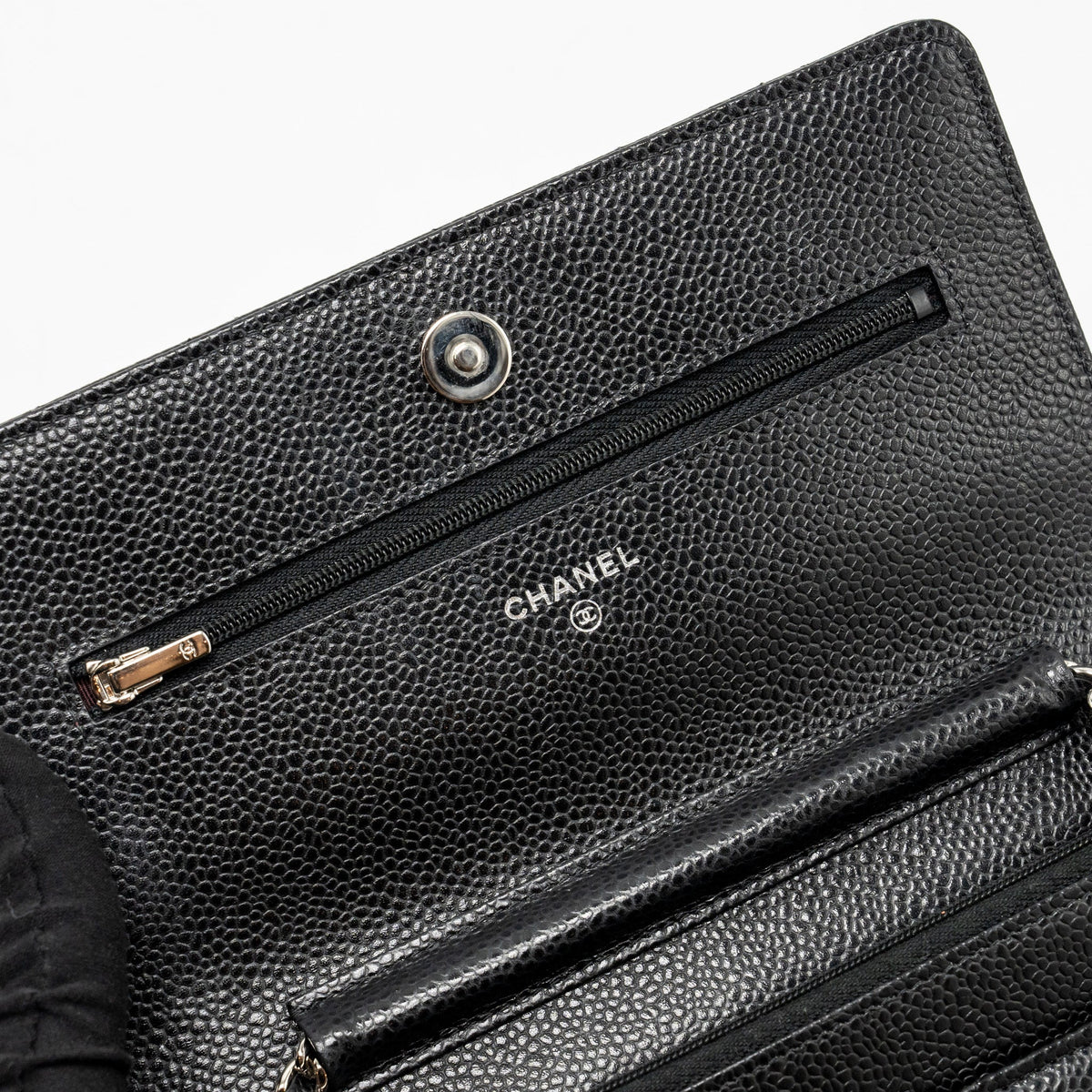 chanel-classic-wallet-on-chain-caviar-black-shw-microchip-9