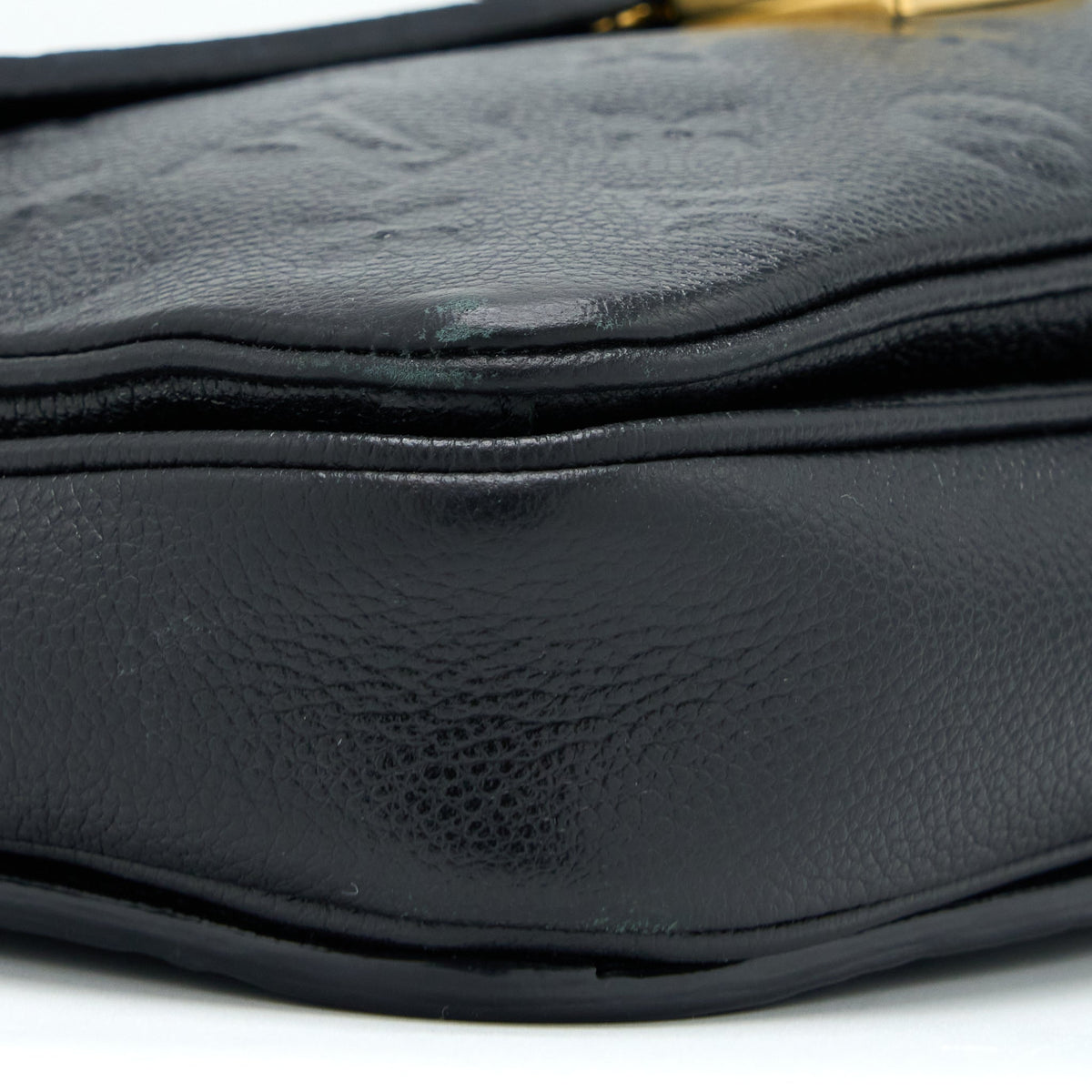 louis-vuitton-pochette-metis-monogram-empreinte-black-ghw-3