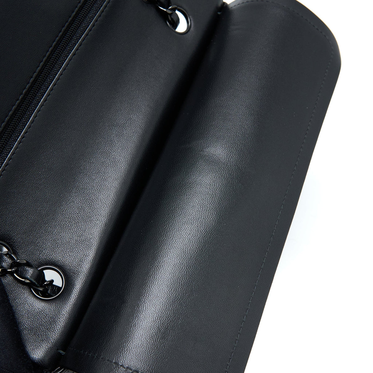 chanel-medium-classic-double-flap-bag-lambskin-so-black-microchip