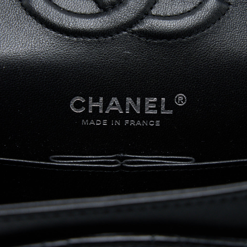chanel-medium-classic-double-flap-bag-lambskin-so-black-microchip