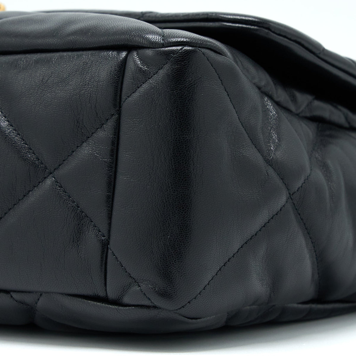 chanel-maxi-19-bag-goatskin-black-multicolour-hardware-2