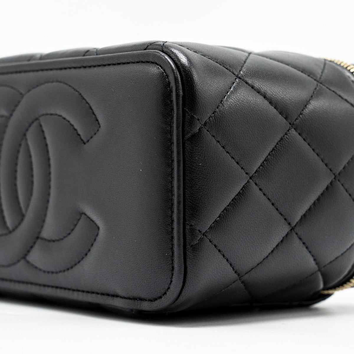 chanel-top-handle-long-vanity-case-lambskin-black-lghw-microchip-copy