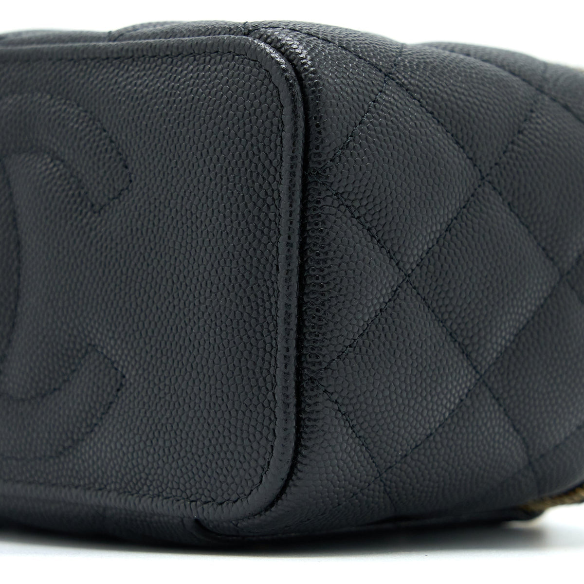 chanel-long-vanity-case-caviar-black-lghw