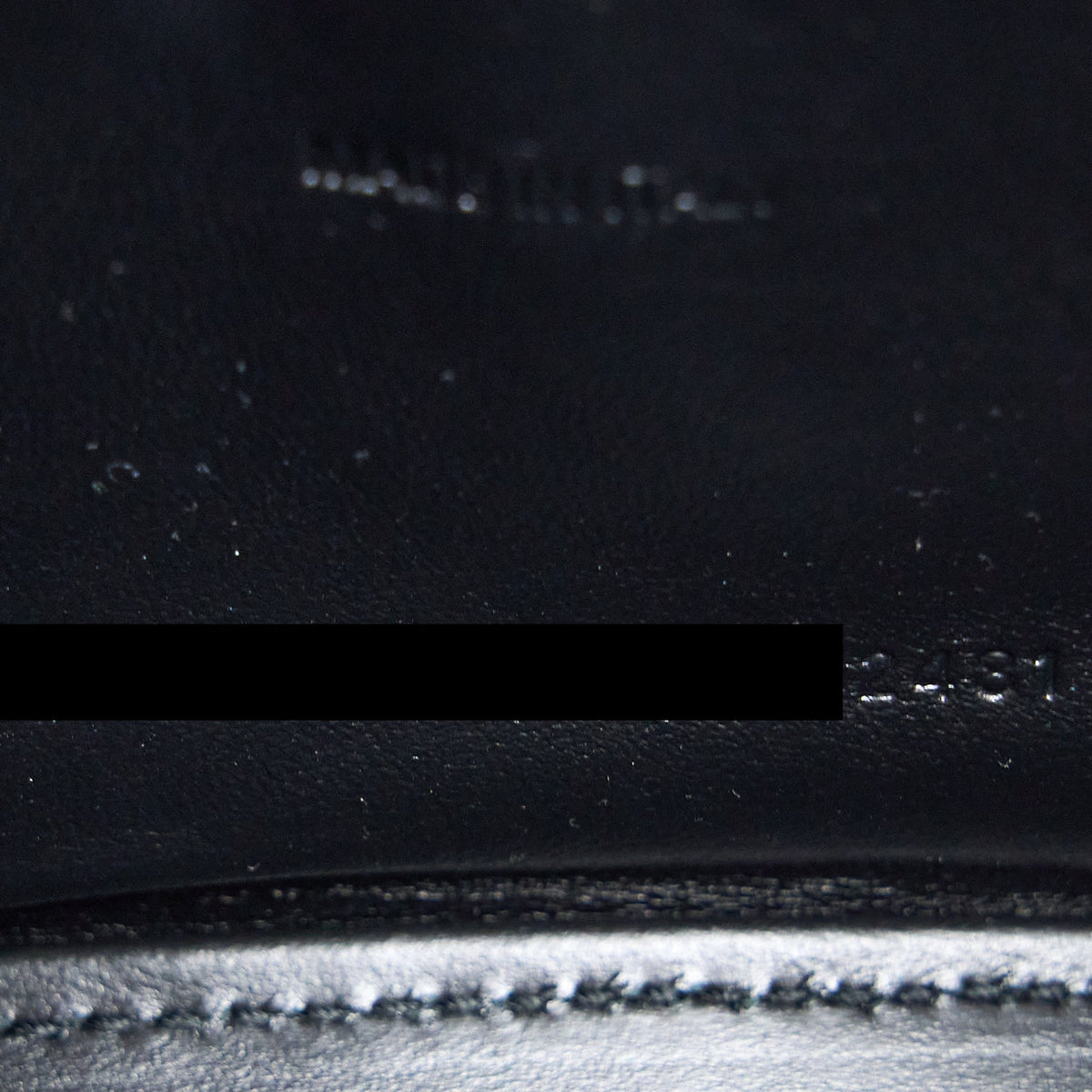 balenciaga-hourglass-xs-croc-embossed-calfskin-so-black