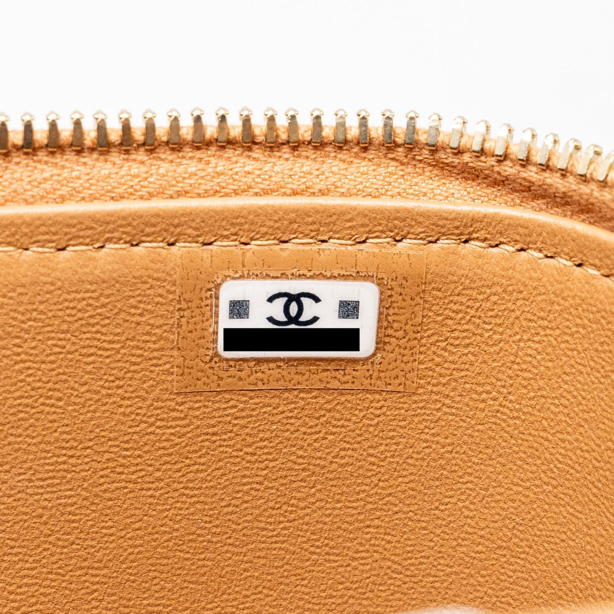 chanel-top-handle-long-vanity-case-with-chain-lambskin-caramel-lghwmicrochip