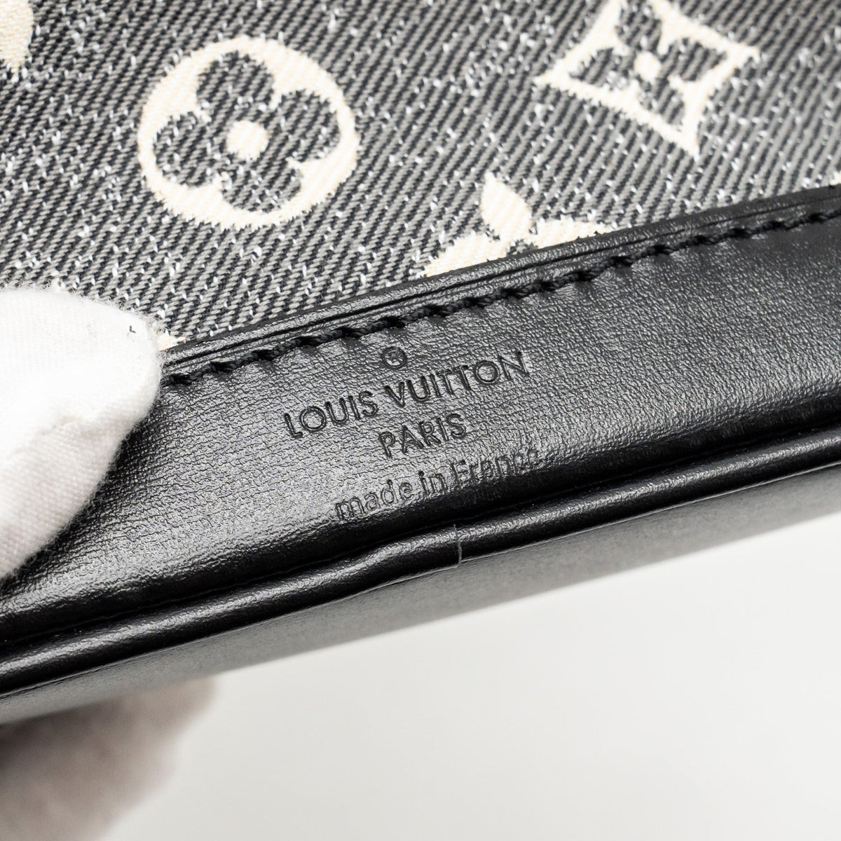 louis-vuitton-nano-noe-jacquard-denim-black-multicolor-shw