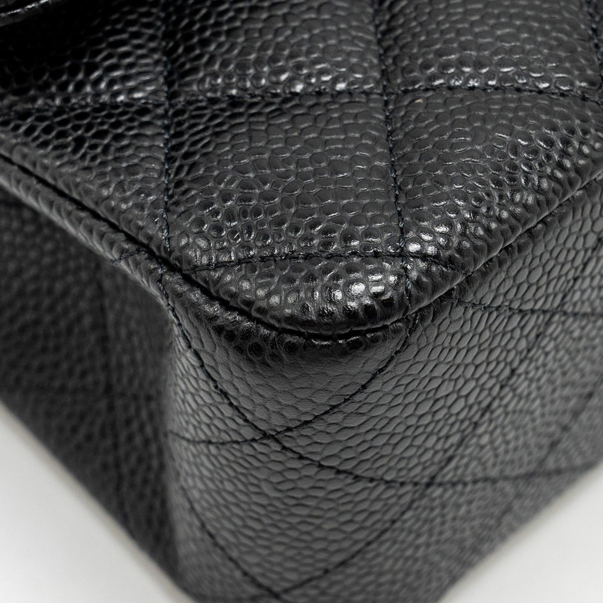chanel-medium-classic-double-flap-bag-caviar-black-ghw-25