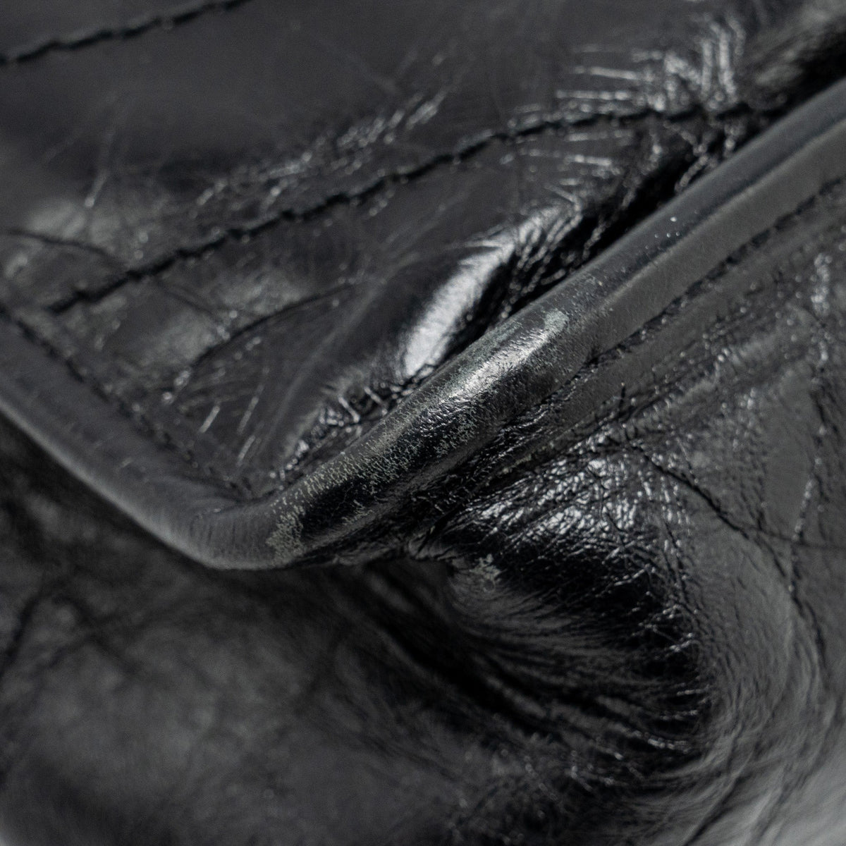 saint-laurent-ysl-medium-niki-bag-shiny-calfskin-black-shw
