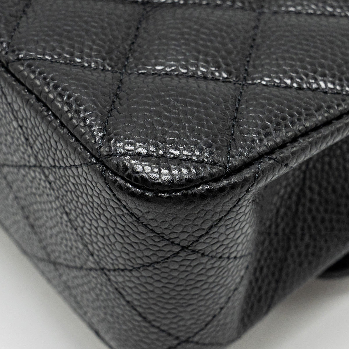 chanel-medium-classic-double-flap-bag-caviar-black-ghw-25