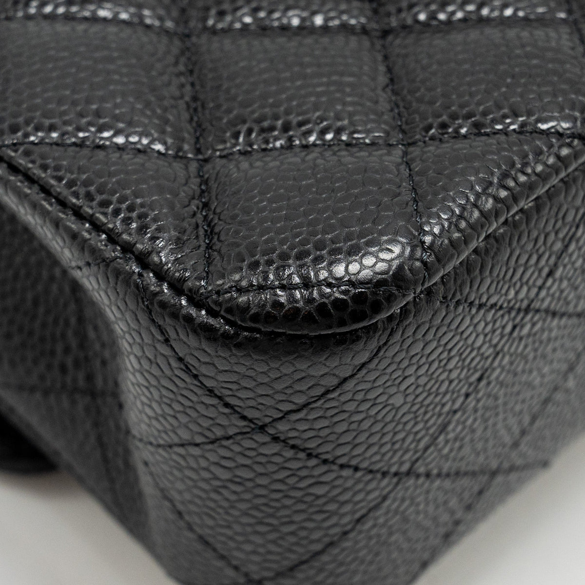 chanel-medium-classic-double-flap-bag-caviar-black-ghw-25