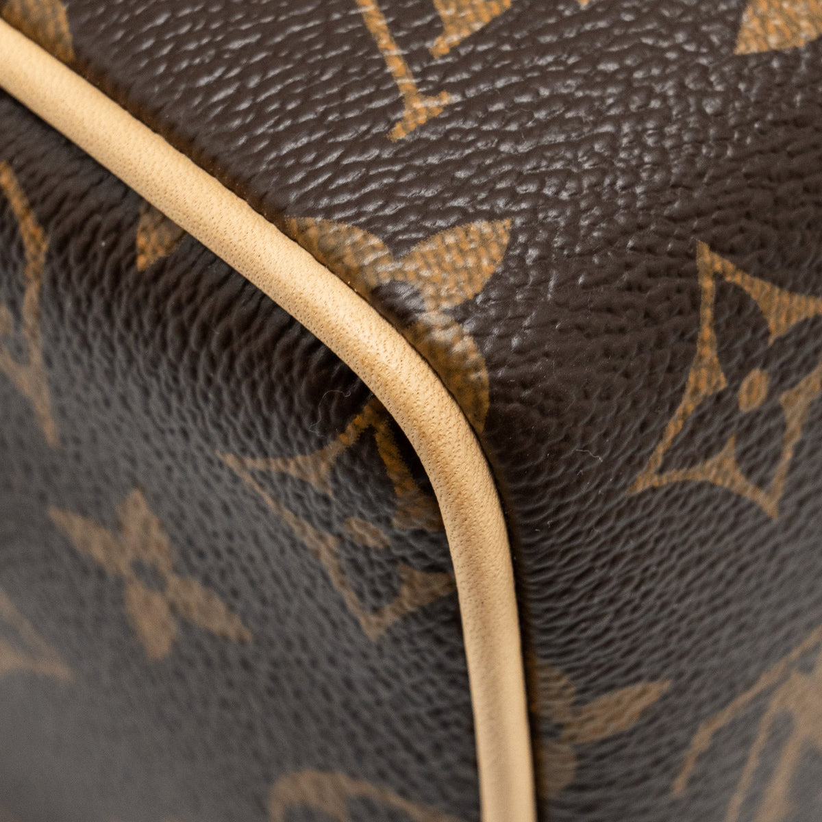 louis-vuitton-speedy-bandouliere-20-monogram-canvas-black-strap-ghw-2