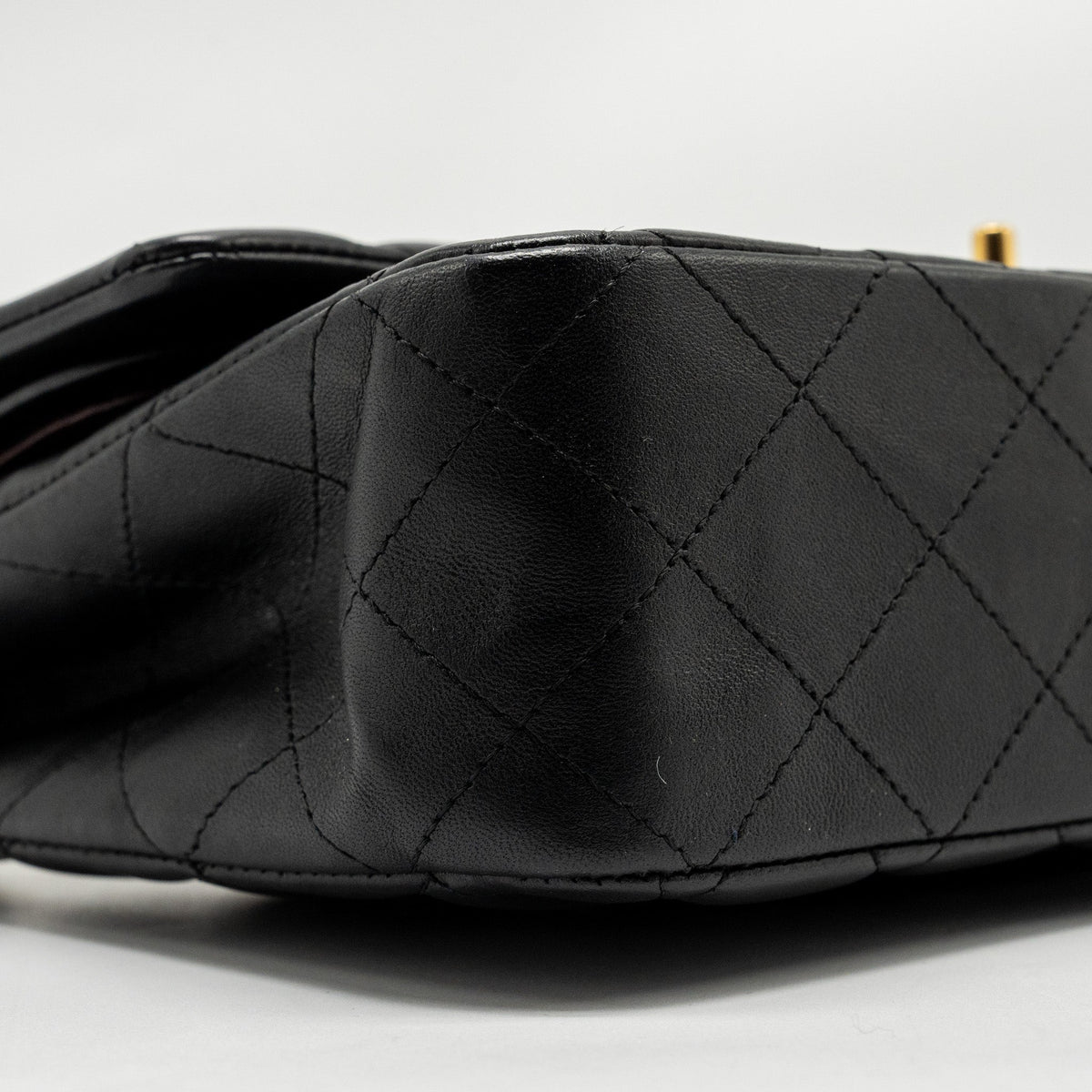 chanel-medium-classic-double-flap-bag-lambskin-black-ghw-9