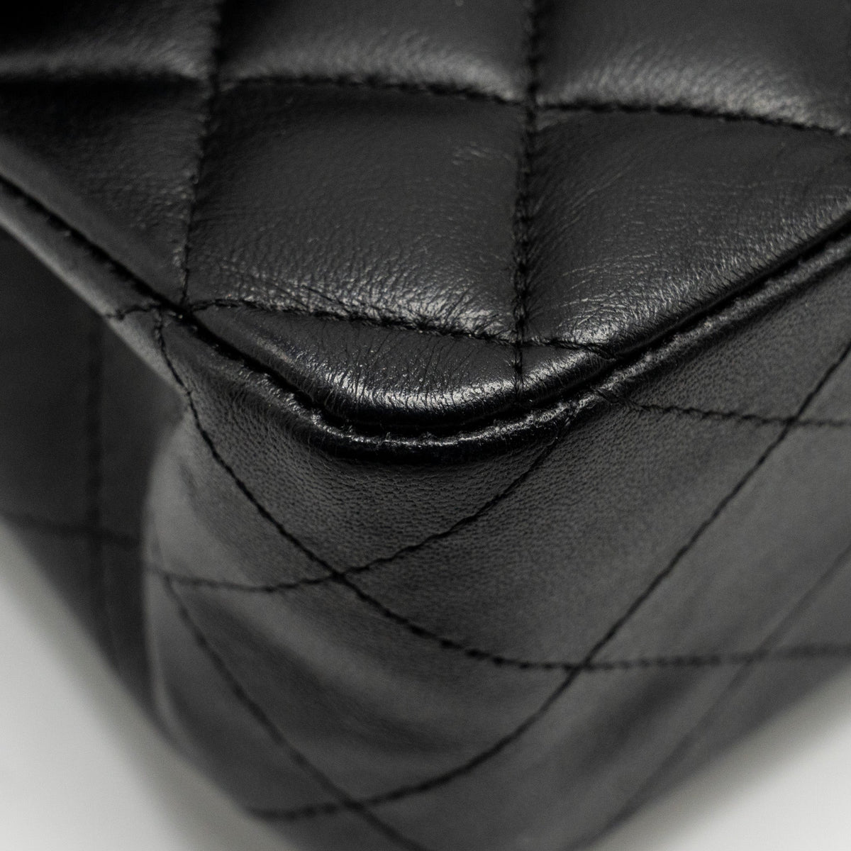 chanel-medium-classic-double-flap-bag-lambskin-black-ghw-9