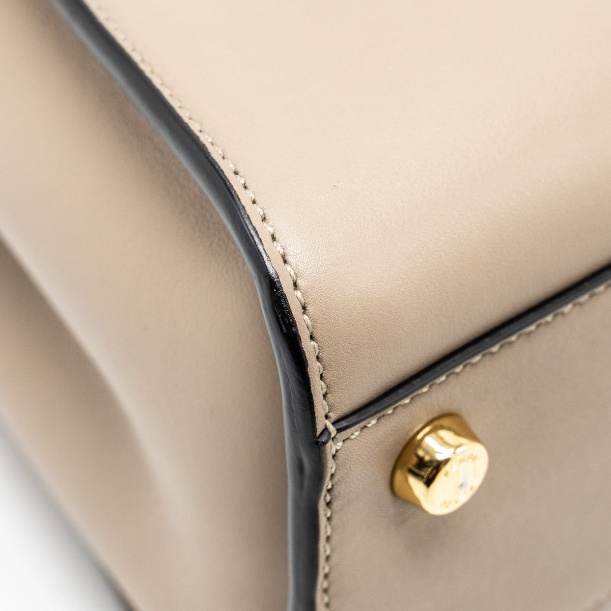 fendi-peekaboo-handle-bag-calfskin-dove-black-ghw