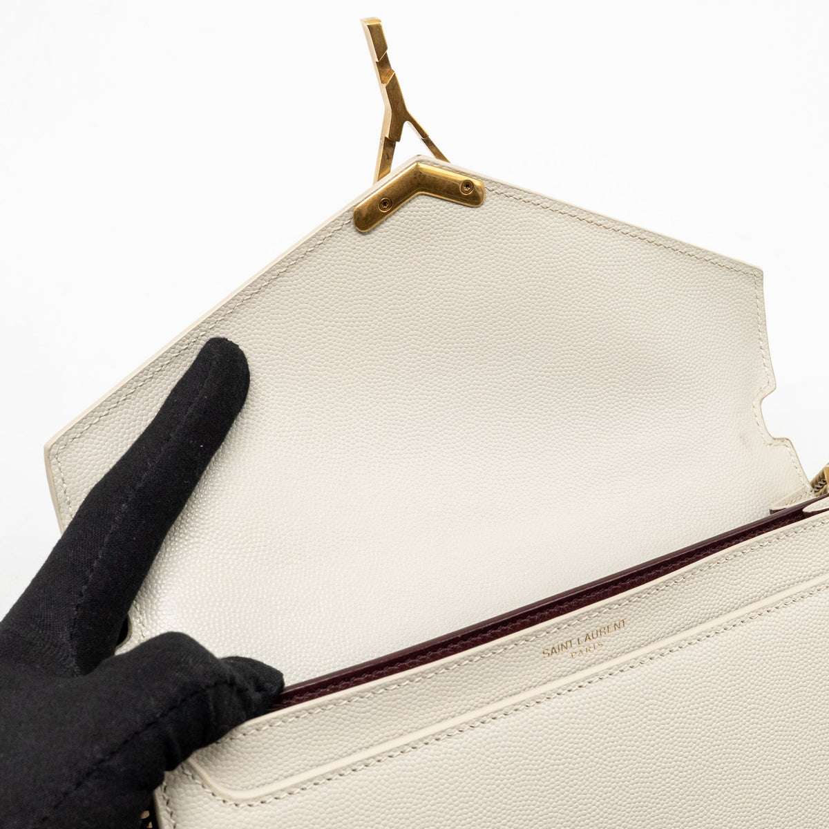 saint-laurent-ysl-cassandra-chain-wallet-grained-calfskin-creamy-white-ghw