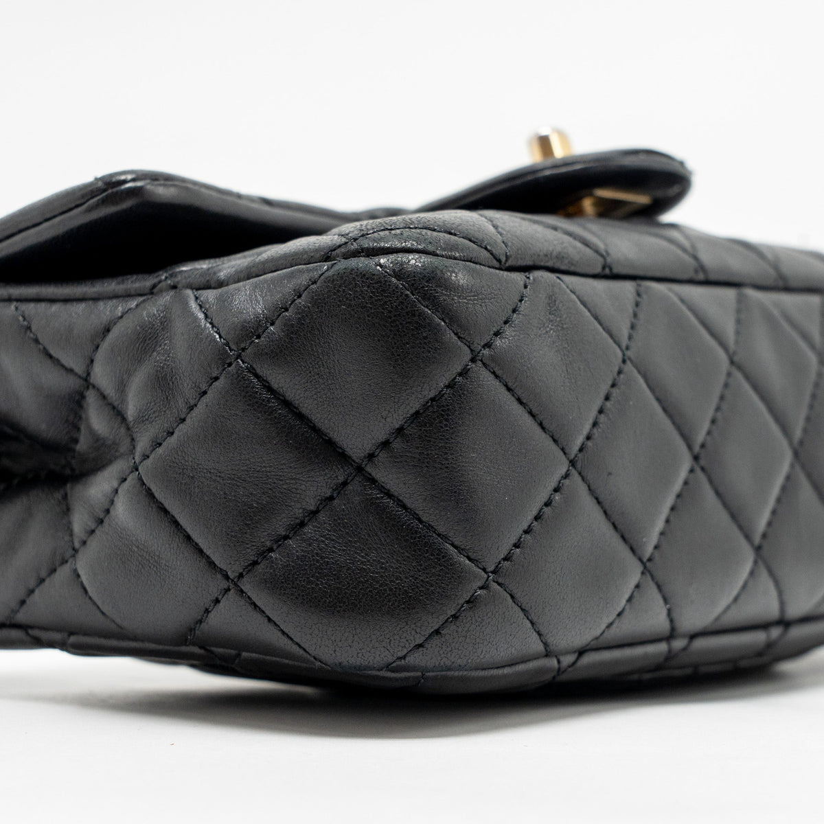 chanel-pearl-crush-mini-rectangular-flap-bag-lambskin-black-ghw-3