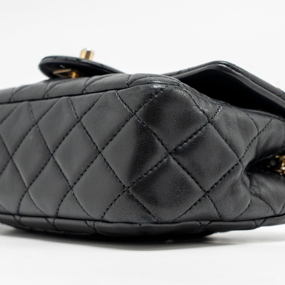 chanel-pearl-crush-mini-rectangular-flap-bag-lambskin-black-ghw-3