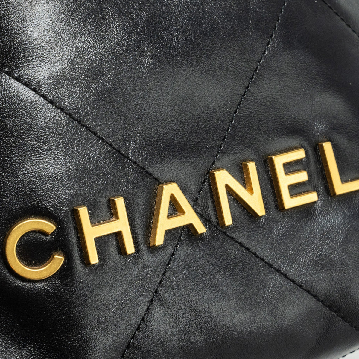 chanel-mini-22-bag-shiny-calfskin-black-ghw-microchip-5