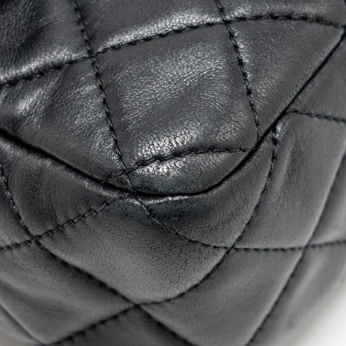 chanel-pearl-crush-mini-rectangular-flap-bag-lambskin-black-ghw-3