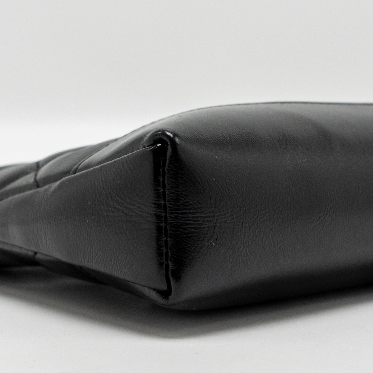 chanel-mini-31-clutch-with-chain-shiny-lambskin-black-lghw-microchip-1
