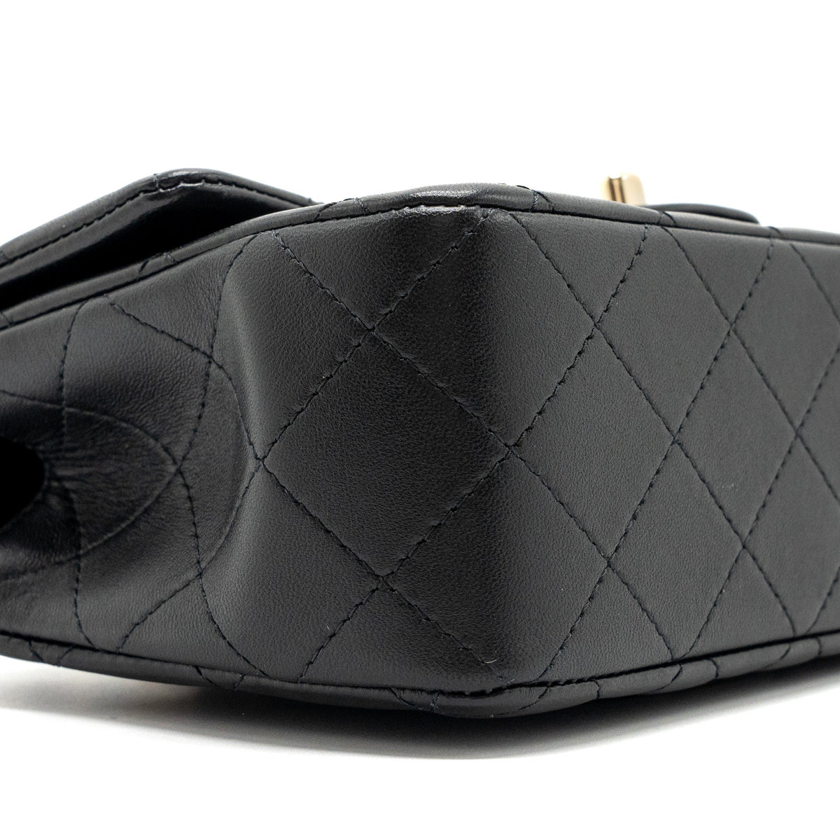 chanel-top-handle-mini-rectangular-flap-bag-lambskin-black-lghwmicrochip-1
