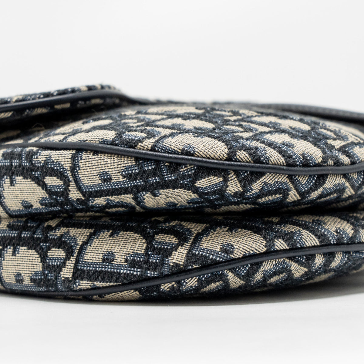 dior-medium-saddle-bag-blue-oblique-canvas-ghw-2