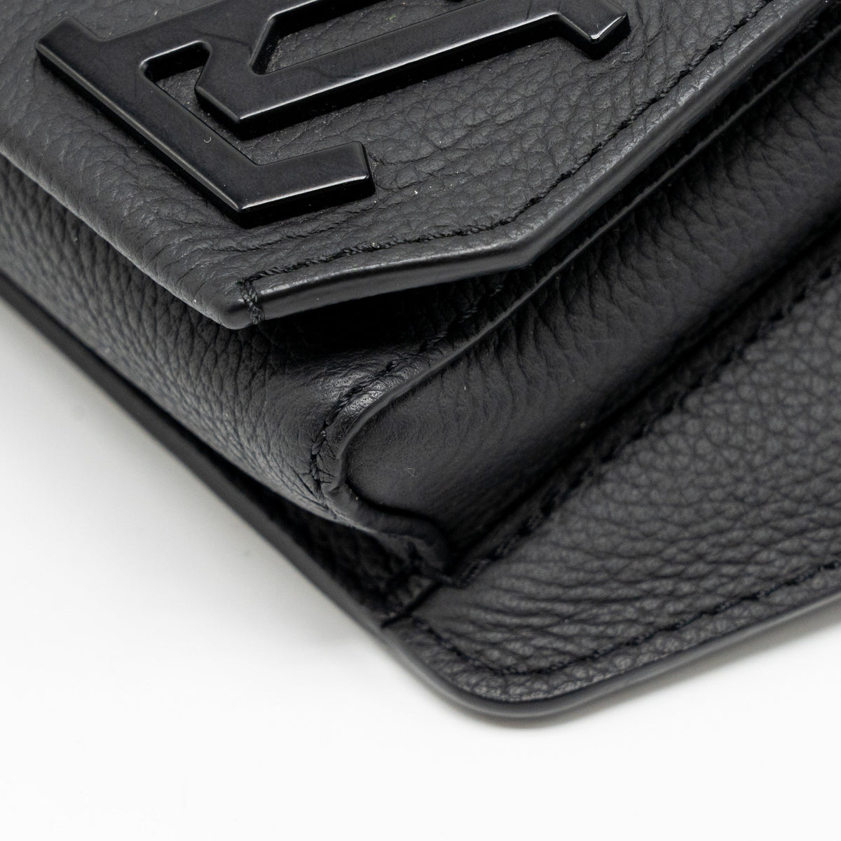 louis-vuitton-aerogram-takeoff-sling-black-grained-calfskin-black-hardware