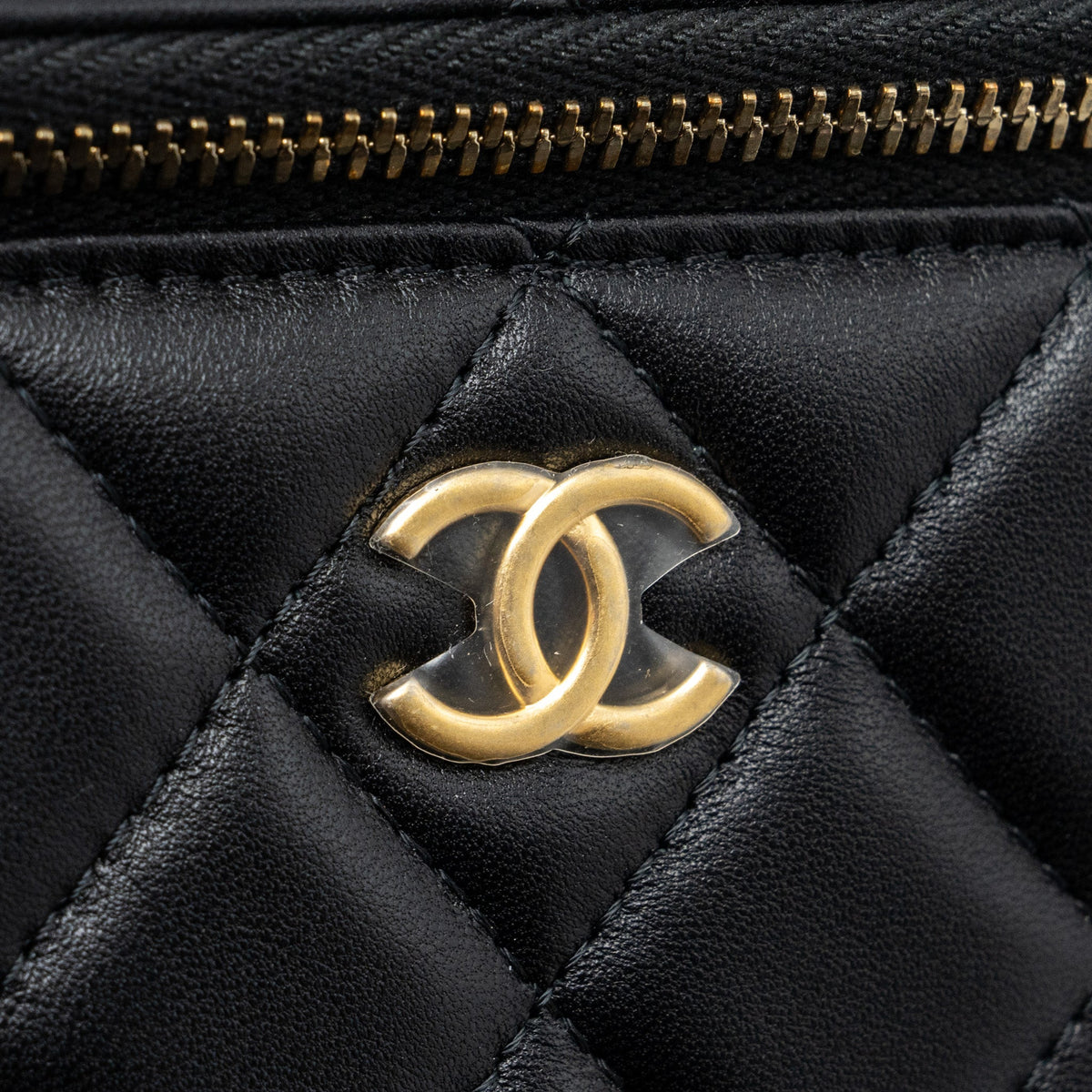 copy-of-chanel-top-handle-long-vanity-with-chain-lambskin-black-ghw-microchip