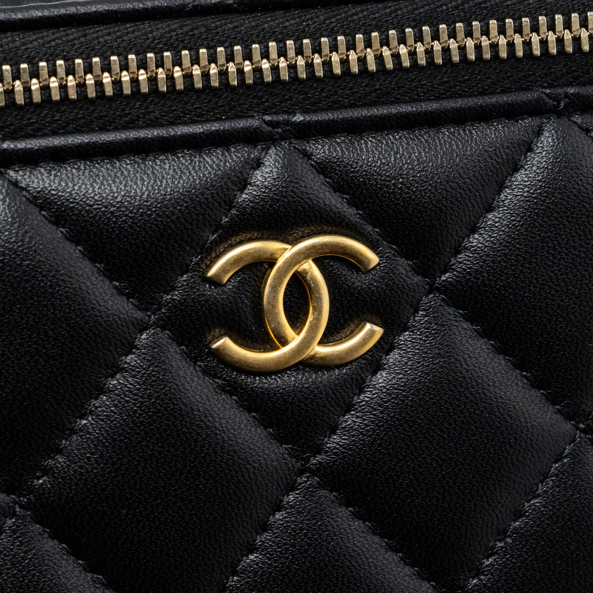 copy-of-chanel-top-handle-long-vanity-with-chain-lambskin-black-lghwmicrochip
