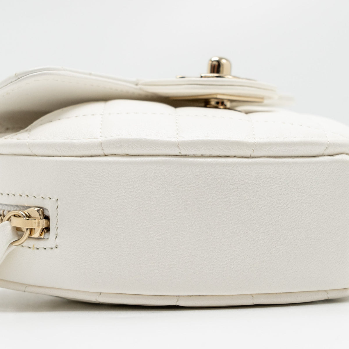chanel-small-heart-bag-lambskin-white-lghw-2