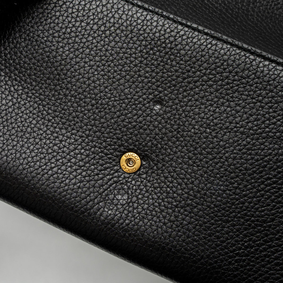 gucci-marmont-wallet-on-chain-calfskin-black-brushed-ghw
