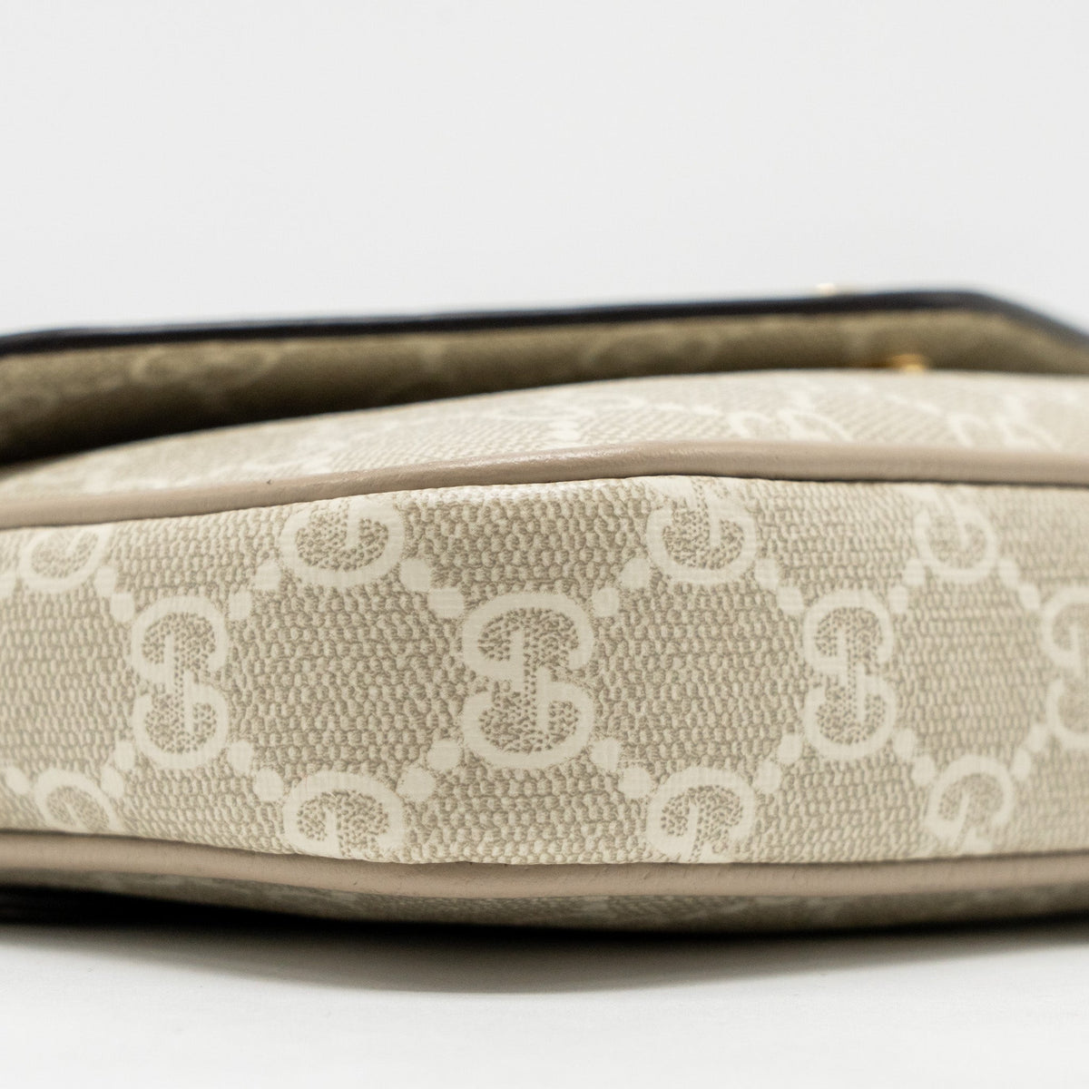 gucci-ophidia-mini-bag-gg-supreme-canvas-beige-oatmeal-ghw