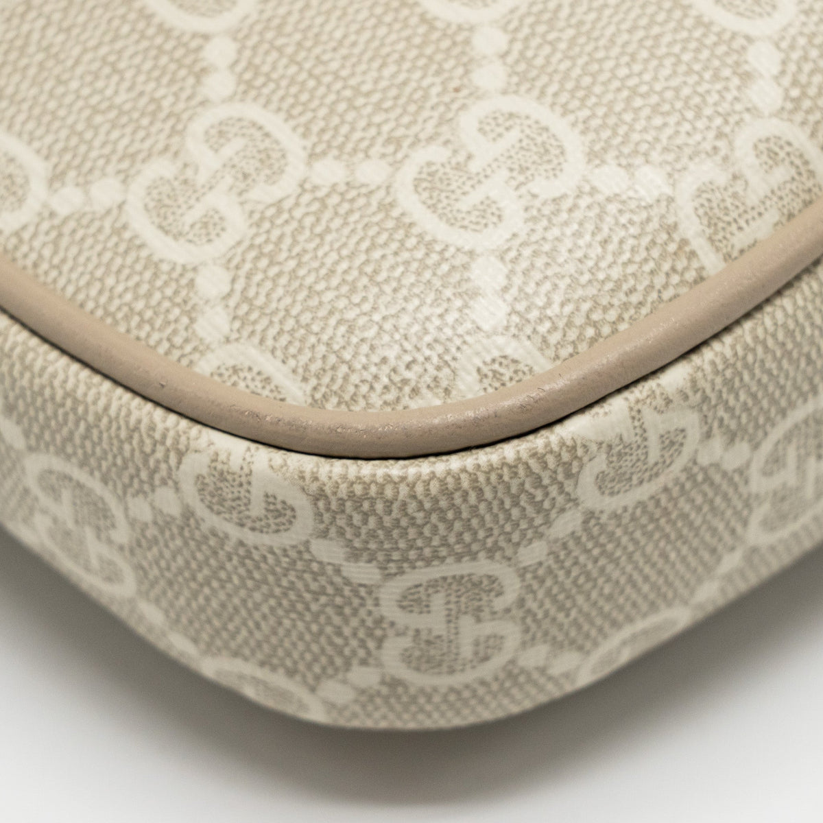 gucci-ophidia-mini-bag-gg-supreme-canvas-beige-oatmeal-ghw