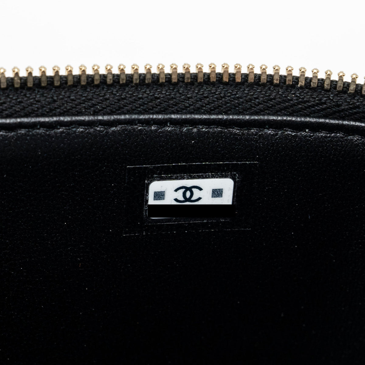 copy-of-chanel-detail-top-handle-long-vanity-with-chains-lambskin-black-ghwmicrochip
