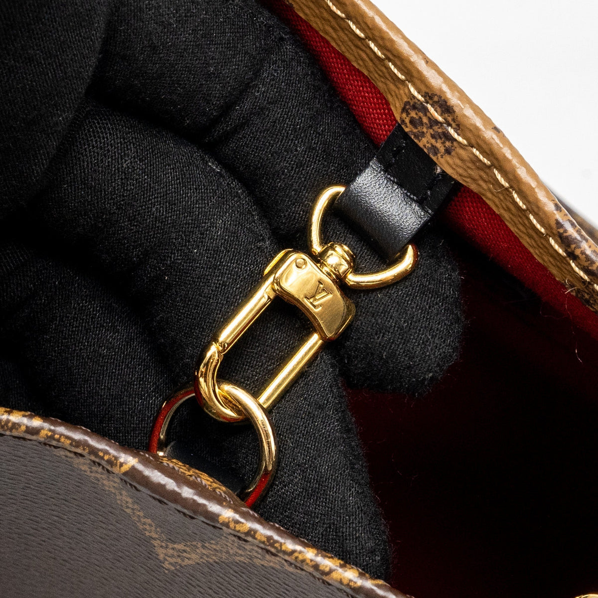 louis-vuitton-onthego-mm-monogram-canvas-ghw-4