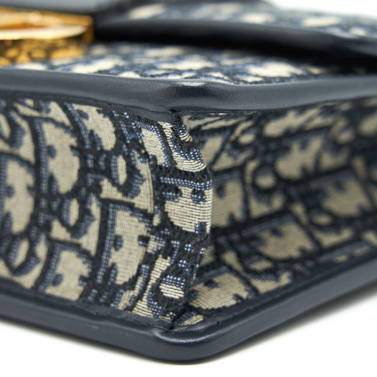 dior-montaigne-30-medium-bag-oblique-jacquard