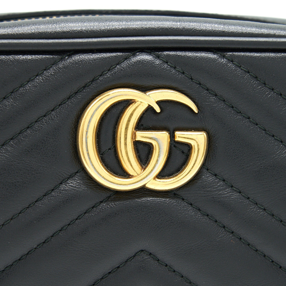 gucci-black-camera