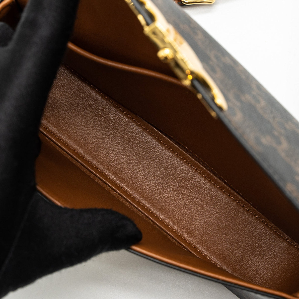 celine-triomphe-shoudler-bag-triomphe-canvas-calfskin-tan-ghw