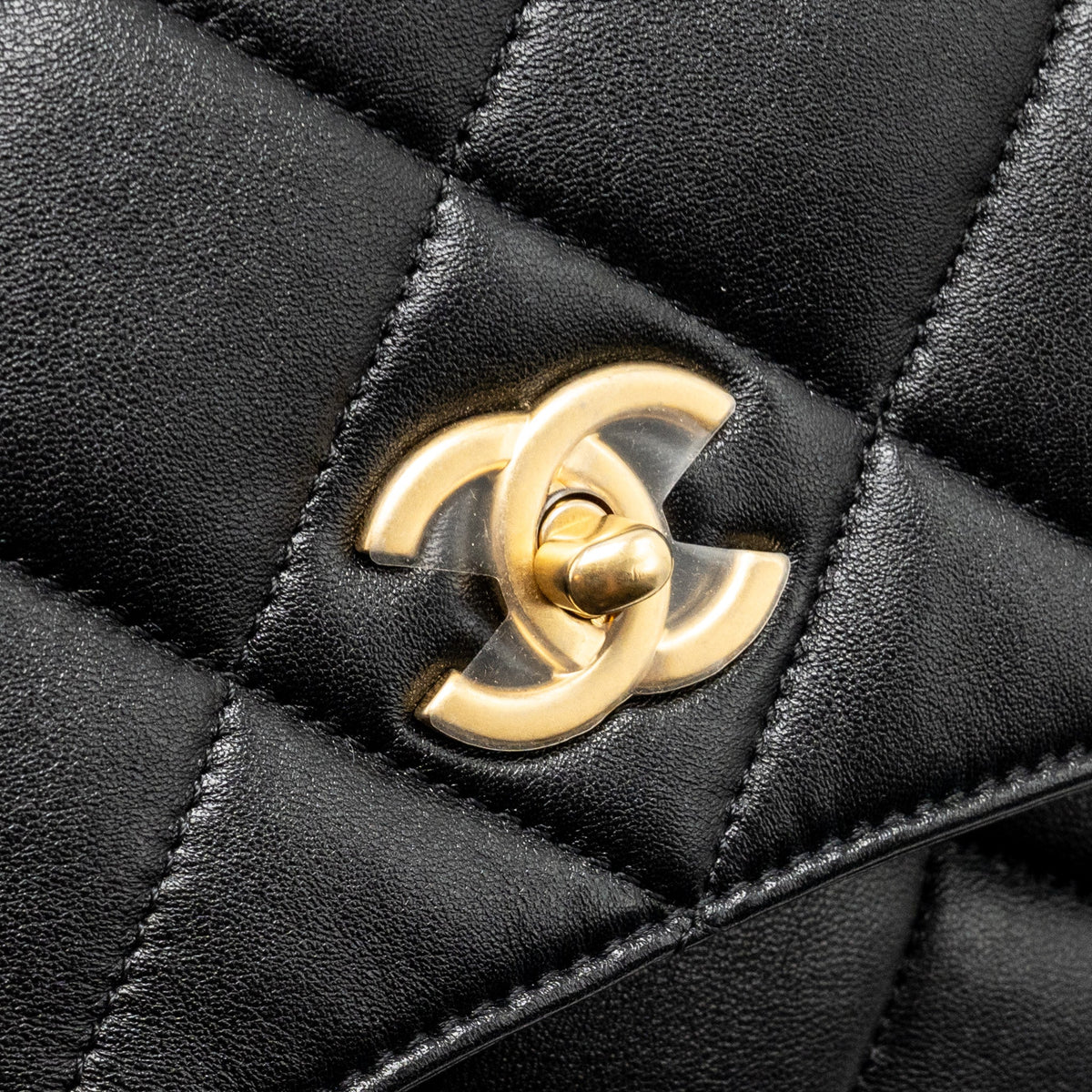 chanel-large-hobo-bag-lambskin-black-ghw-microchip-copy