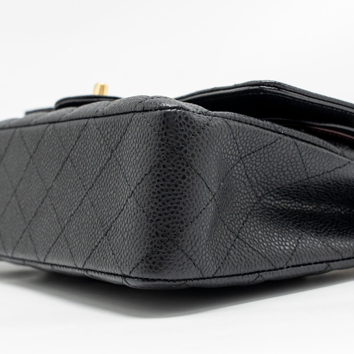 chanel-medium-classic-double-flap-bag-caviar-black-ghw-copy-3