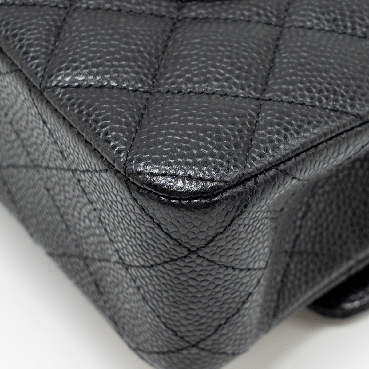 chanel-medium-classic-double-flap-bag-caviar-black-ghw-copy-3