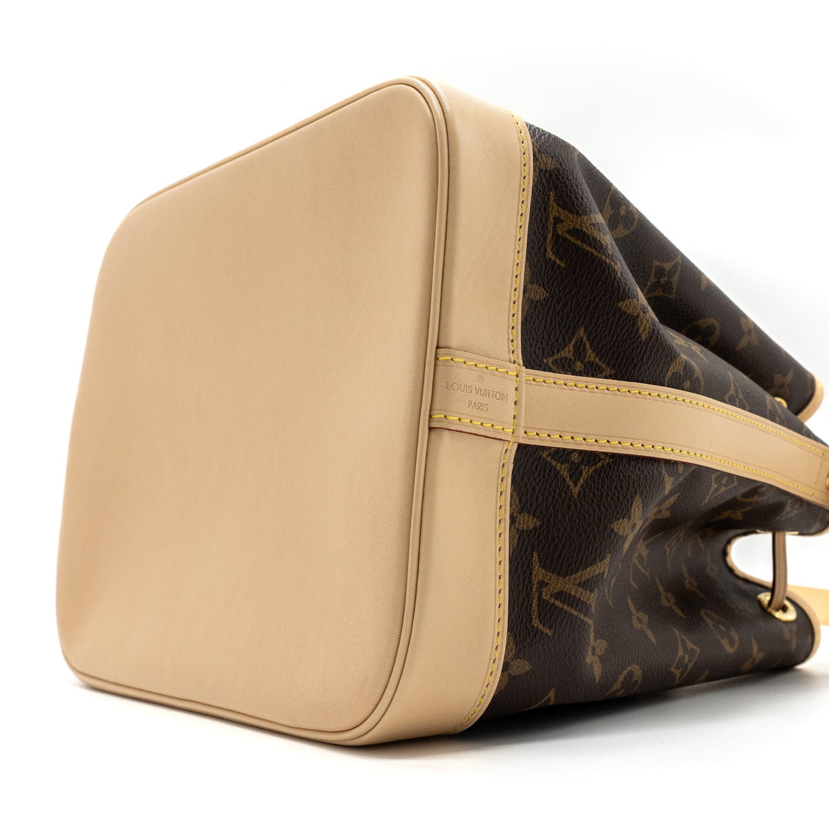 louis-vuitton-petit-noe-monogram-canvas-ghw-4